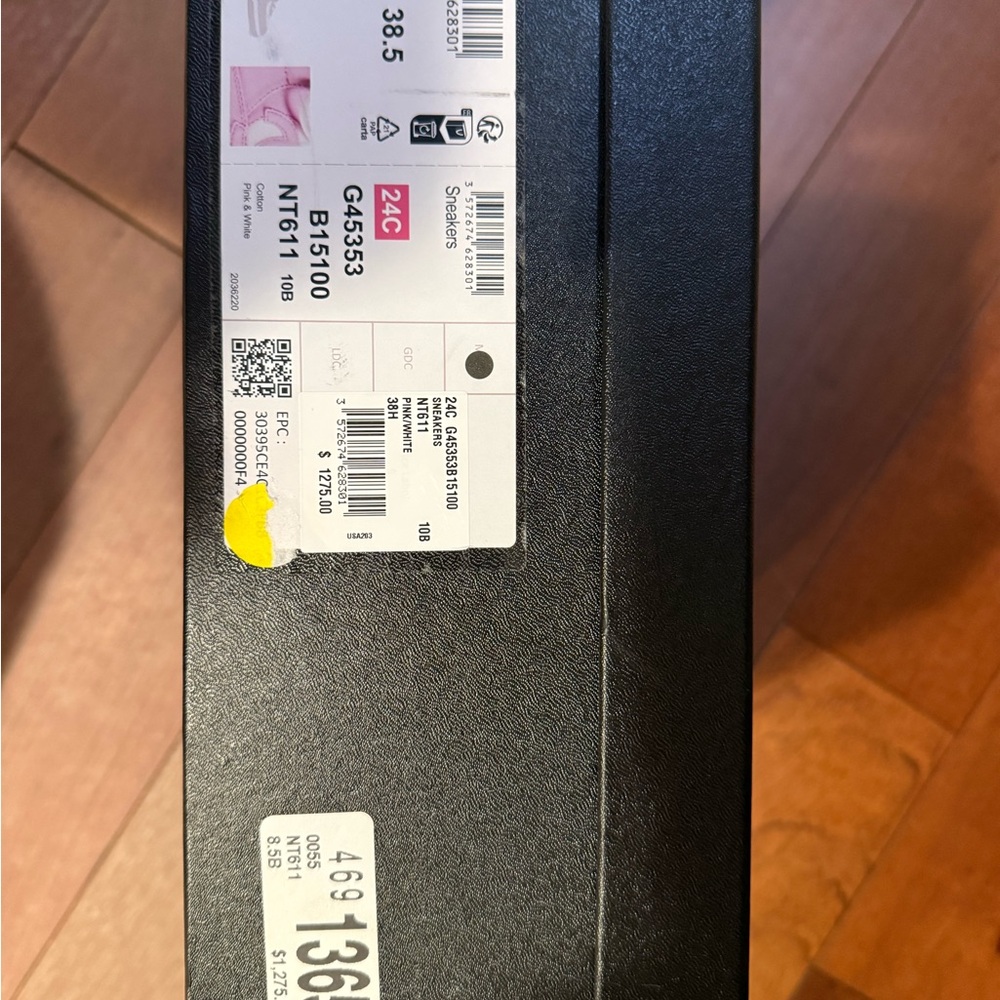 SOLD ! 🛑CHANEL PINK & WHITE HIGH TOP SNEAKERS. NIB SIZE 8.5 - Picture 14 of 14